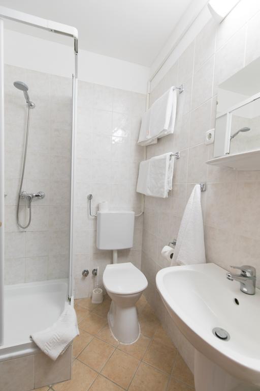 Hello Balcsi Apartmanhaz Tihany Exterior photo