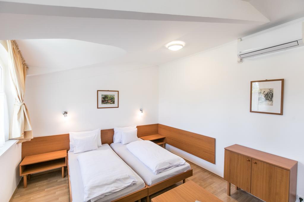 Hello Balcsi Apartmanhaz Tihany Exterior photo