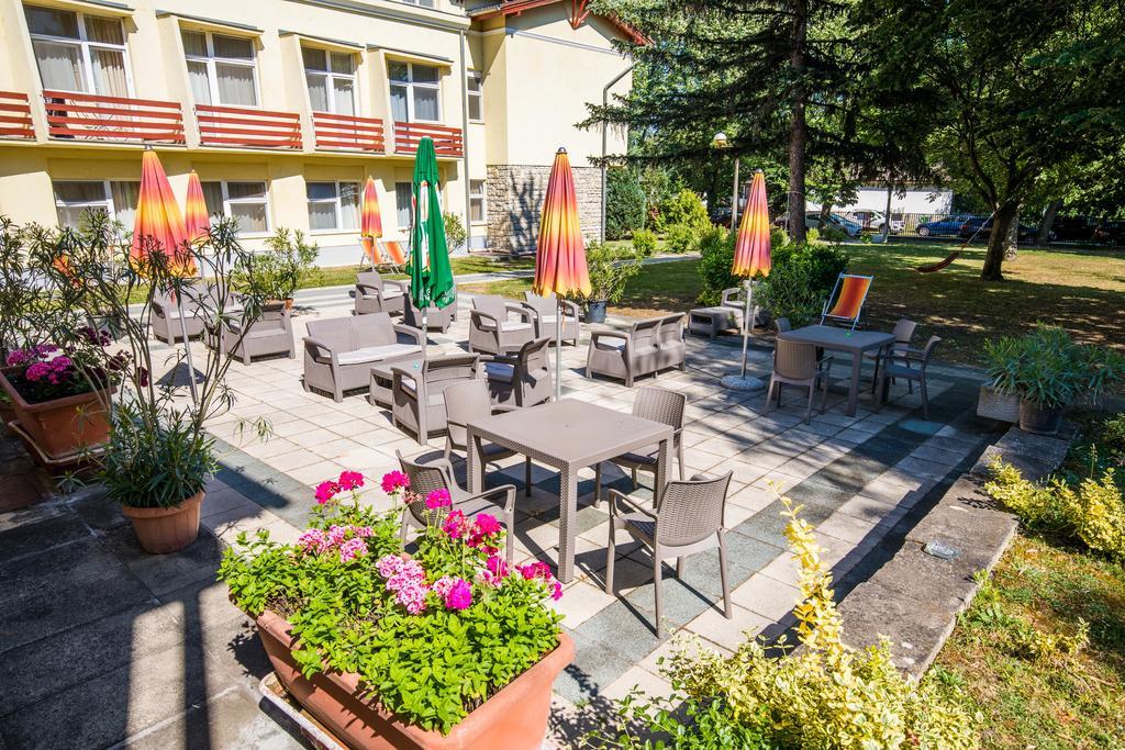 Hello Balcsi Apartmanhaz Tihany Exterior photo