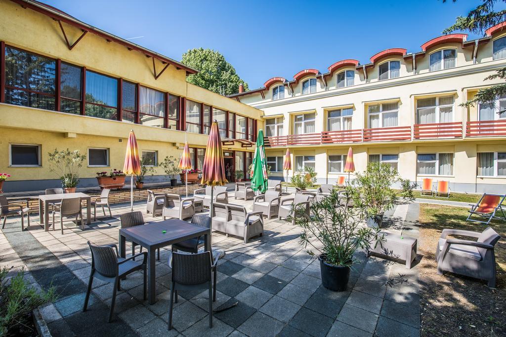 Hello Balcsi Apartmanhaz Tihany Exterior photo